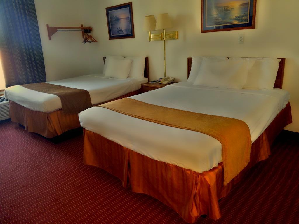 Budget Host Caribou Inn Hallock Extérieur photo